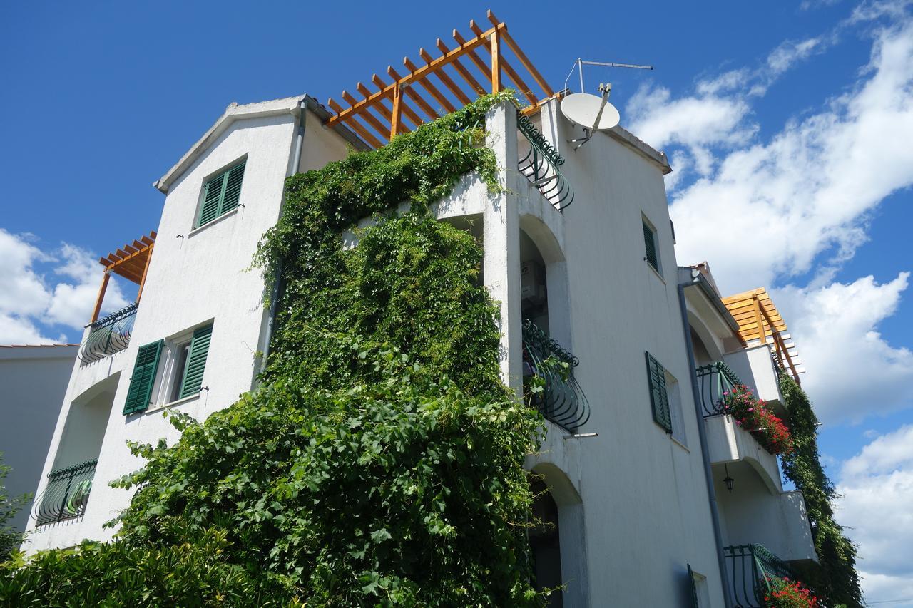 Apartments Nada Водице Экстерьер фото